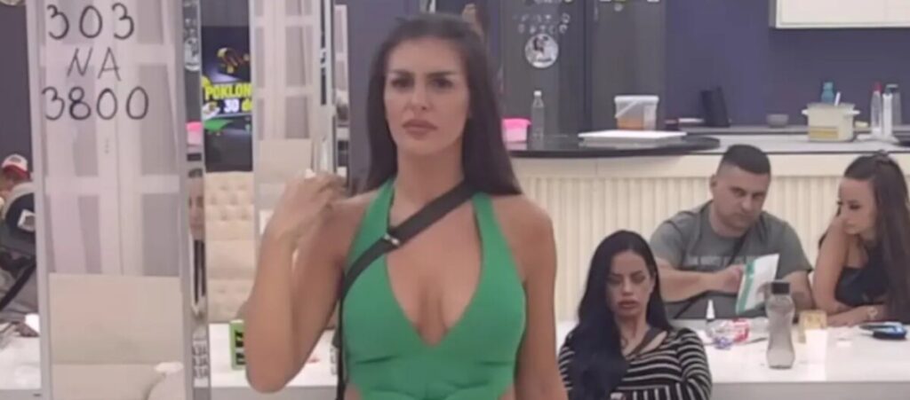 Ena Čolić,