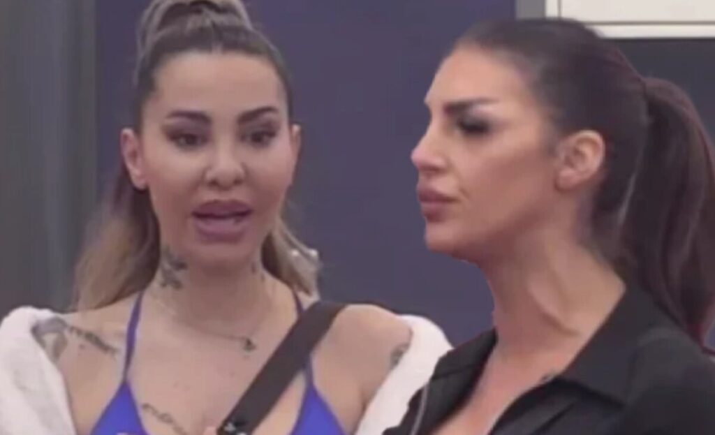 Ena Čolić, Aneli Ahmić,